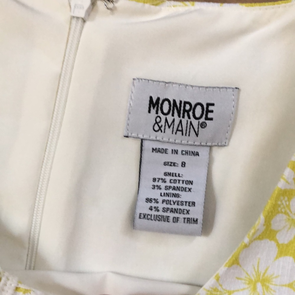 MONROE & MAIN DRESS - Picture 4 of 7